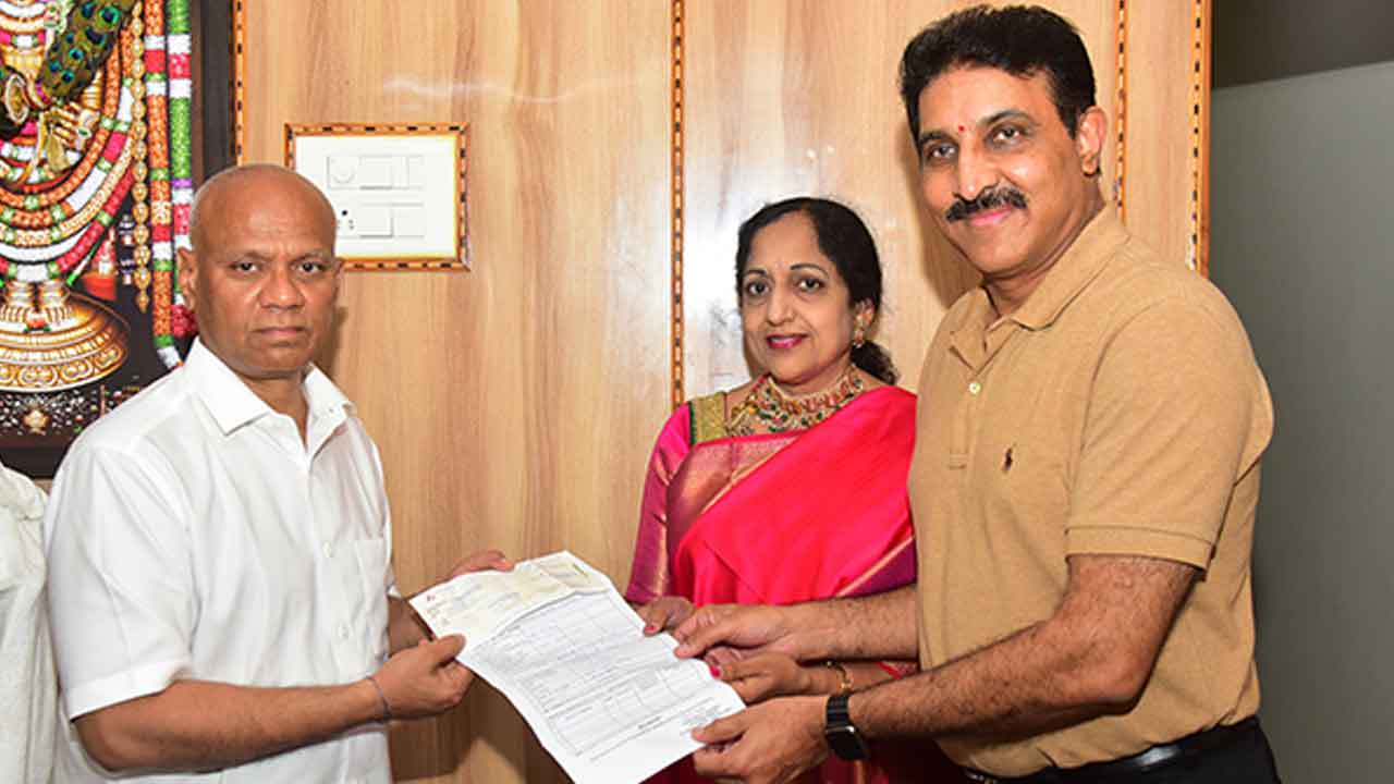 టీటీడీకి ఎన్‌ఆర్‌ఐ భక్తుడి భారీ విరాళం