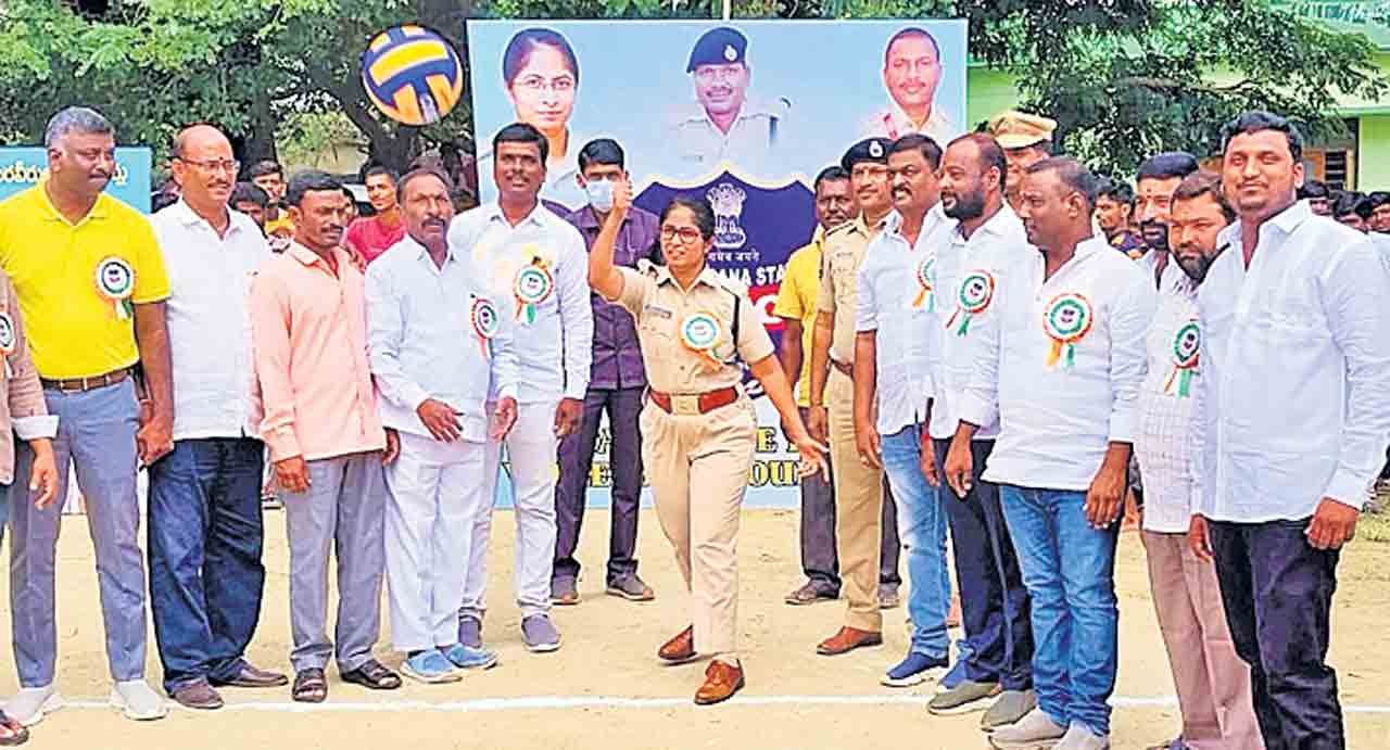 అమరుల త్యాగాలు వెలకట్టలేనివి