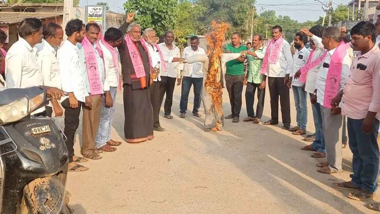 రాష్ట్రంలో బీజేపీ కుట్రలు సాగవు