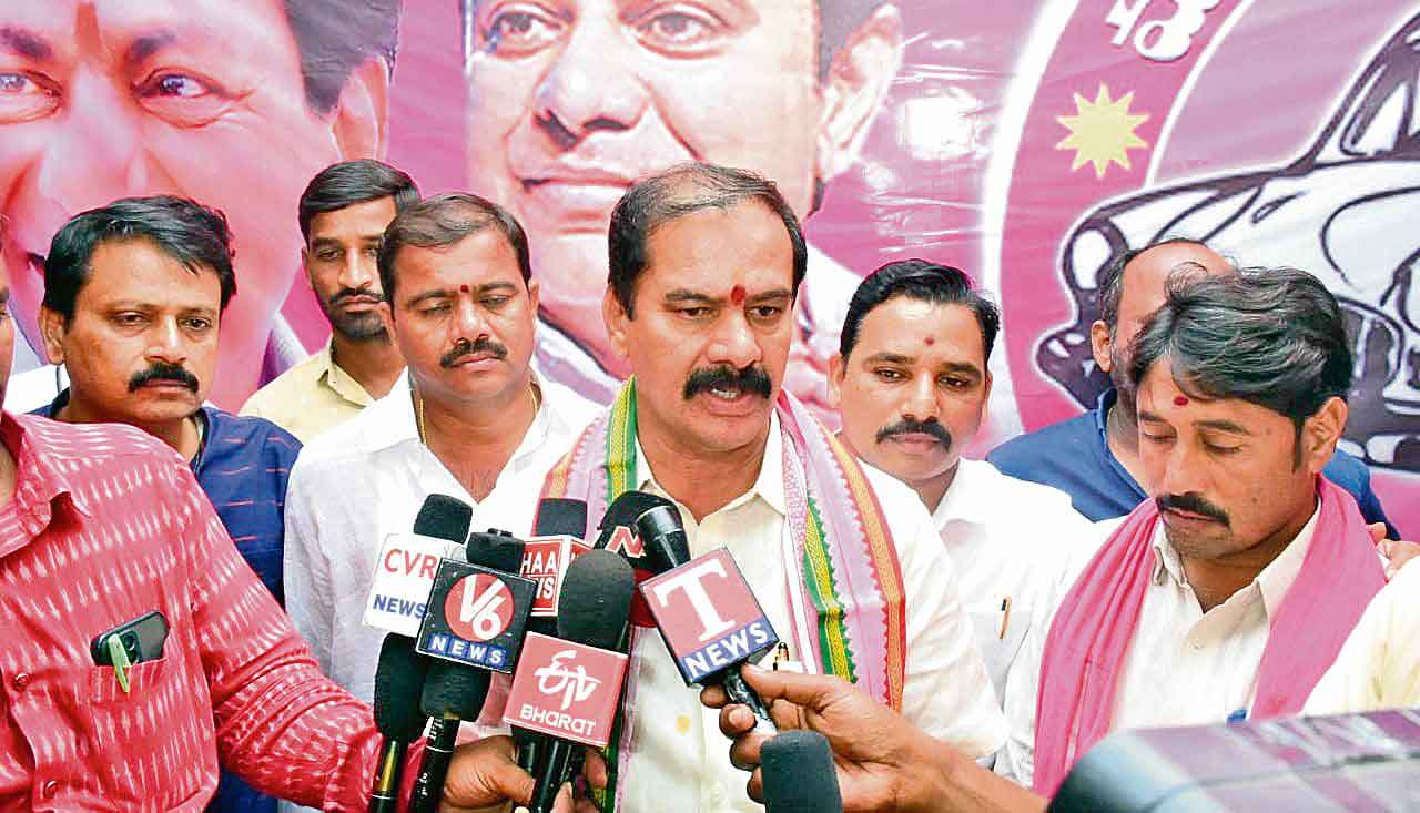 కేసీఆర్‌ వ్యక్తి కాదు శక్తి.. ఇప్పుడైనా తెలుసుకోండి