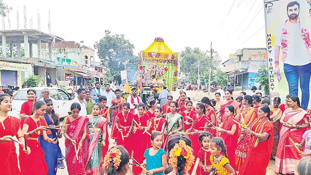 దుర్గామాత శోభాయాత్ర