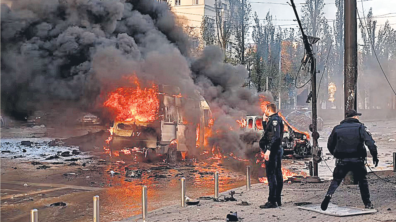 ఉక్రెయిన్‌పై క్షిపణుల వర్షం