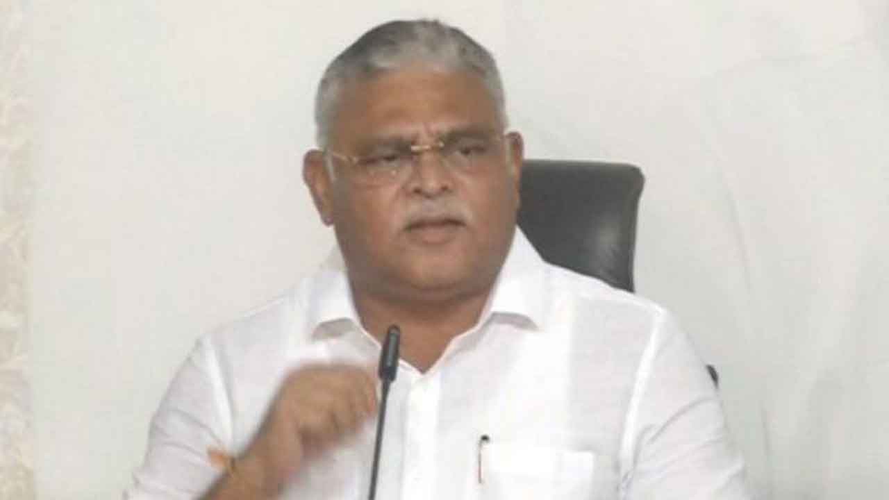 అది కొవ్వెక్కిన కోటీశ్వరుల పాదయాత్ర : మంత్రి అంబటి ఘాటు వ్యాఖ్యలు