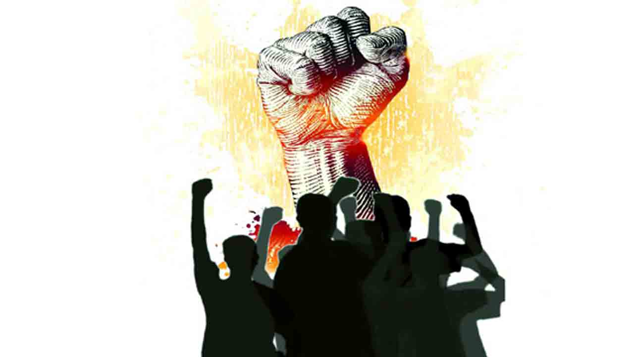 ఉద్యోగ వ్యతిరేక బీజేపీకి బుద్ధి చెప్పాలి