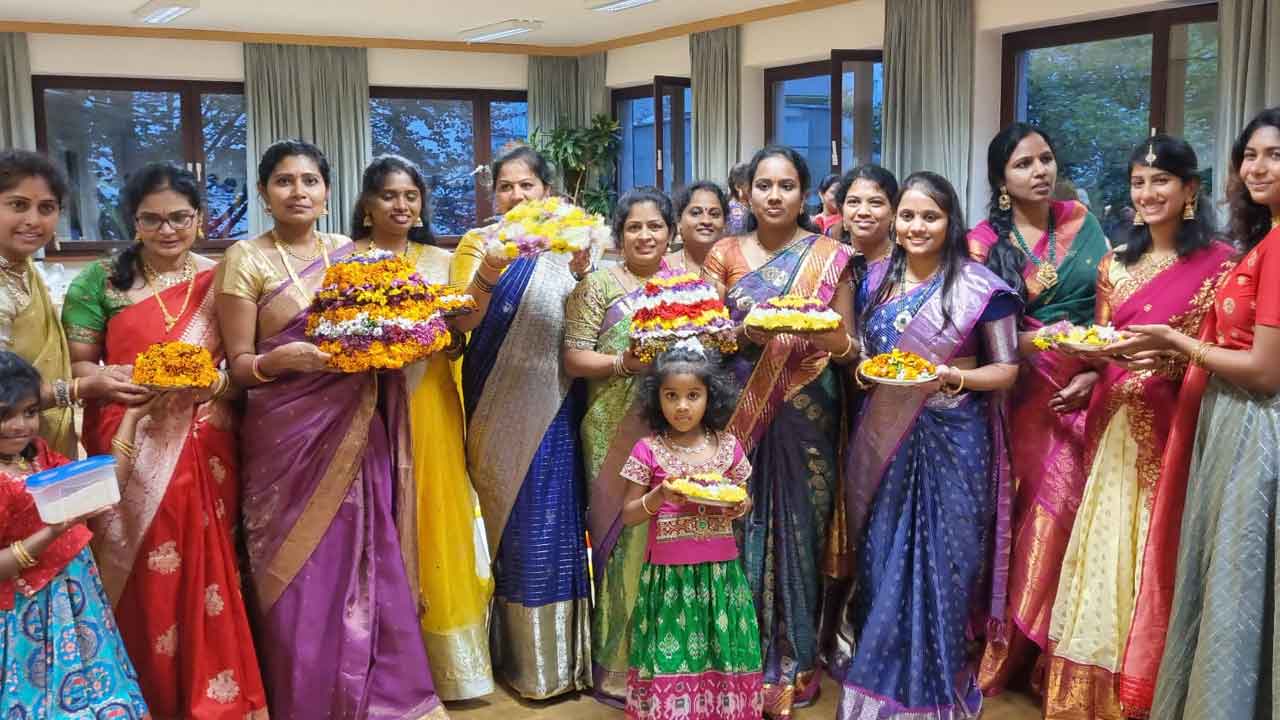 Austria Bathukamma | ఆస్ట్రియాలో బతుకమ్మ సంబురాలు