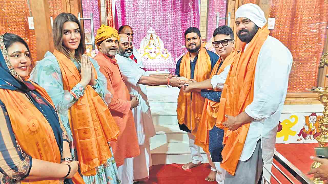 నా ఆగమనం అధర్మ విధ్వంసం.. ‘ఆదిపురుష్‌’ టీజర్‌ అదుర్స్‌