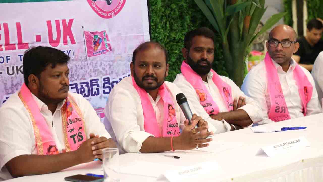 భారత రాజకీయ చరిత్రలో బీఆర్ఎస్ ప్రకటన చారిత్రాత్మక ఘట్టం : అనిల్ కుర్మాచలం