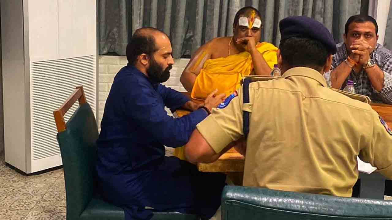 నెలలోపల టీఆర్‌ఎస్‌ ప్రభుత్వాన్ని కూల్చేందుకు బీజేపీ కుట్ర.. ఆడియో సాక్ష్యం