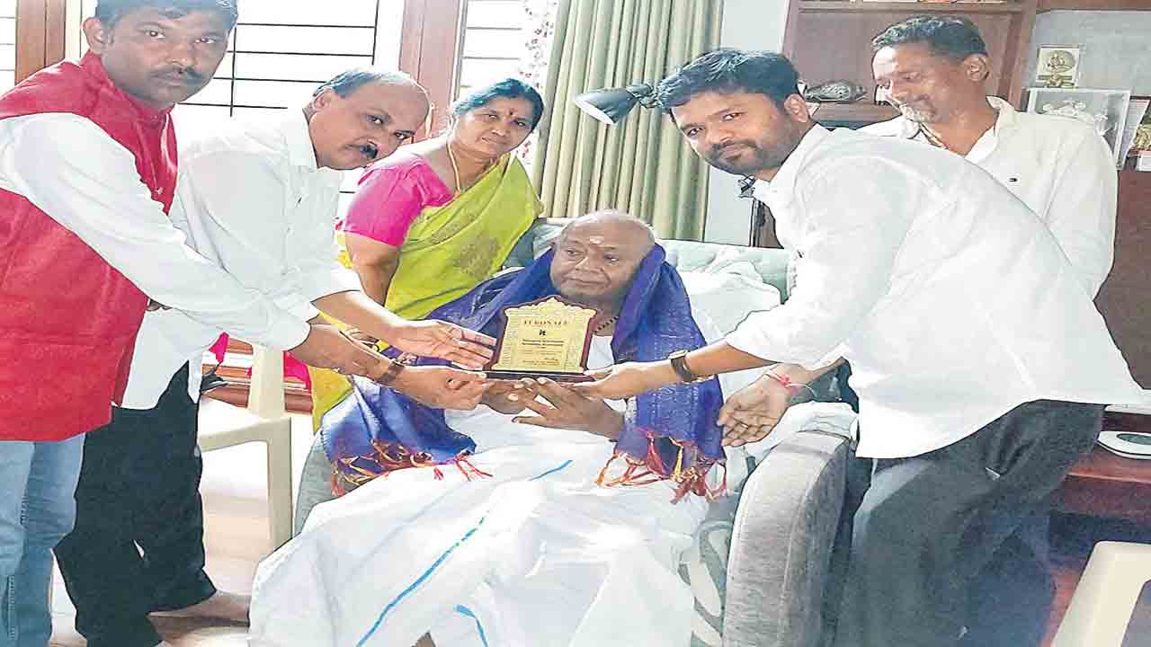 జాతీయ రాజకీయాల్లో బీఆర్‌ఎస్‌ కీలకం