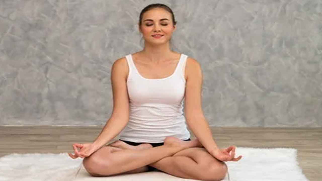 Padmasanam | యోగాసనాల్లో రారాజు పద్మాసనం.. ఈ ఆసనంతో ఎన్ని ఆరోగ్య ప్రయోజనాలో తెలుసా..?
