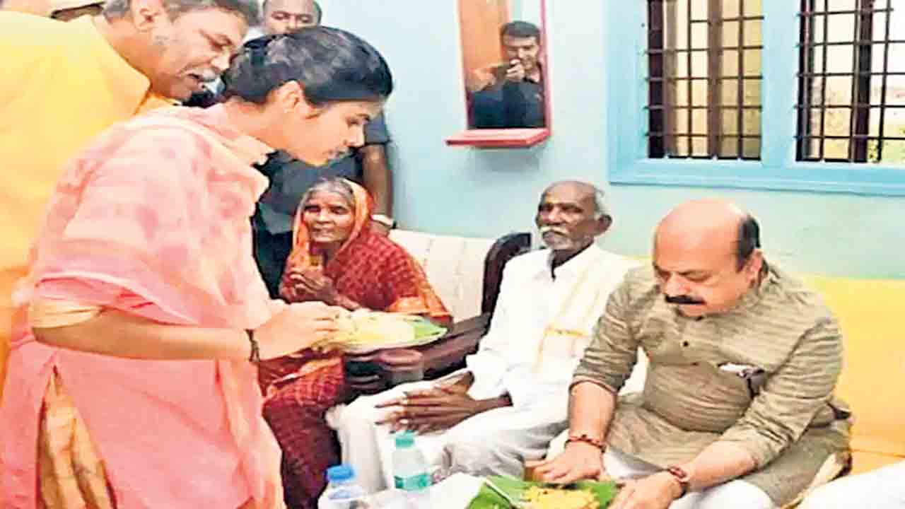 బొమ్మైకి బ్రాండ్ టీనే కావాలి