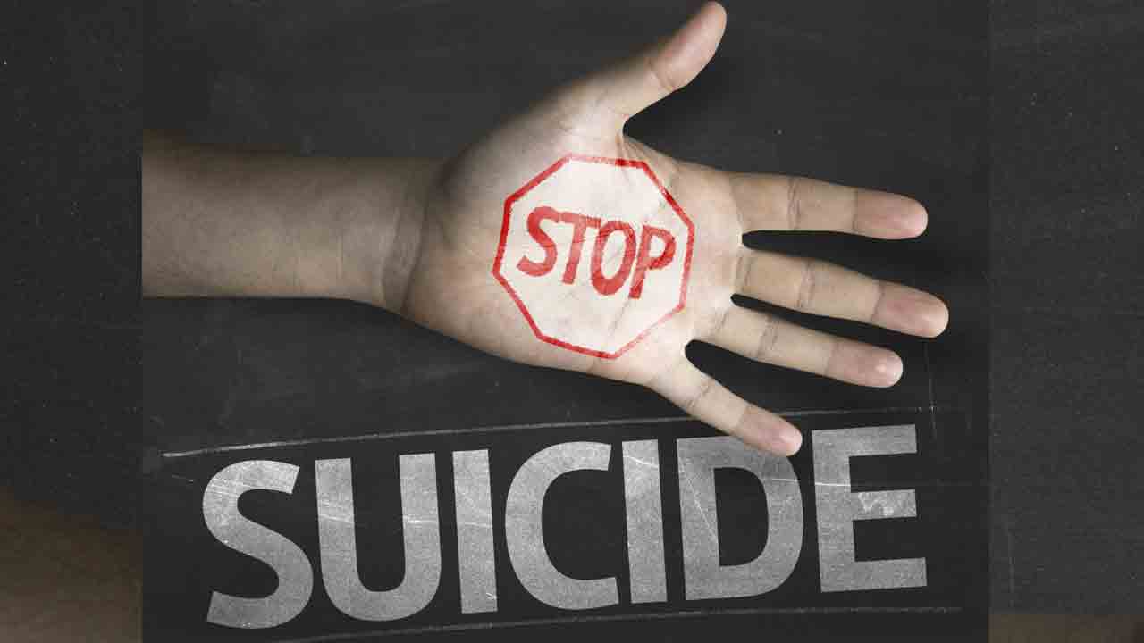 బుల్లెట్‌ బైకు, ఫోను కొనివ్వలేదని.. 18 ఏండ్ల యువకుడి ఘాతుకం