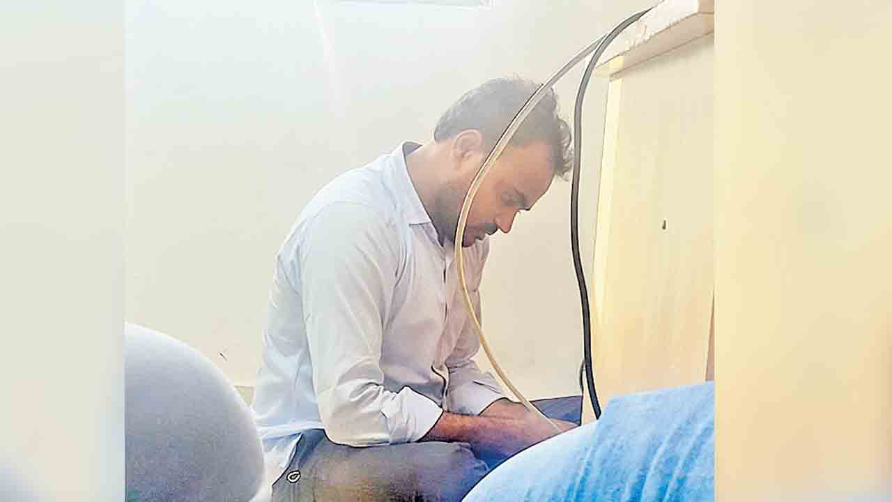 టీఆర్‌ఎస్‌ కార్పొరేటర్‌కు సోషల్‌ మీడియాలో వేధింపులు