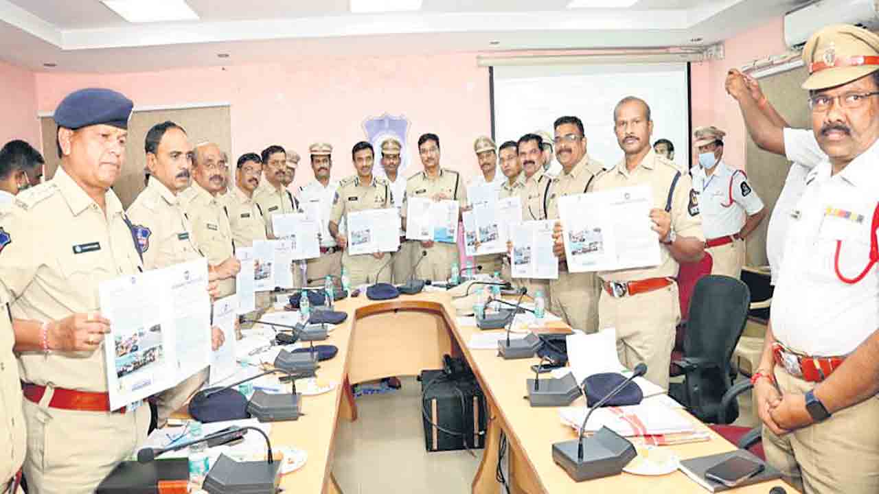 స్టాప్‌లైన్‌ ముందే వాహనం ఆగాలి