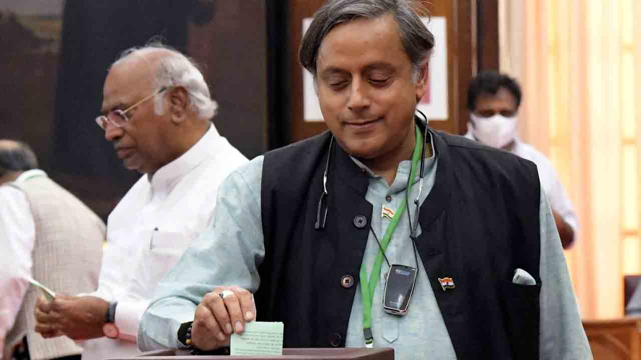 నేడు కాంగ్రెస్‌ పార్టీ అధ్యక్ష ఎన్నిక పోలింగ్‌