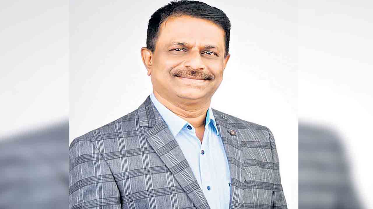 మోదీని ఎదుర్కొనే శక్తి కేసీఆరే