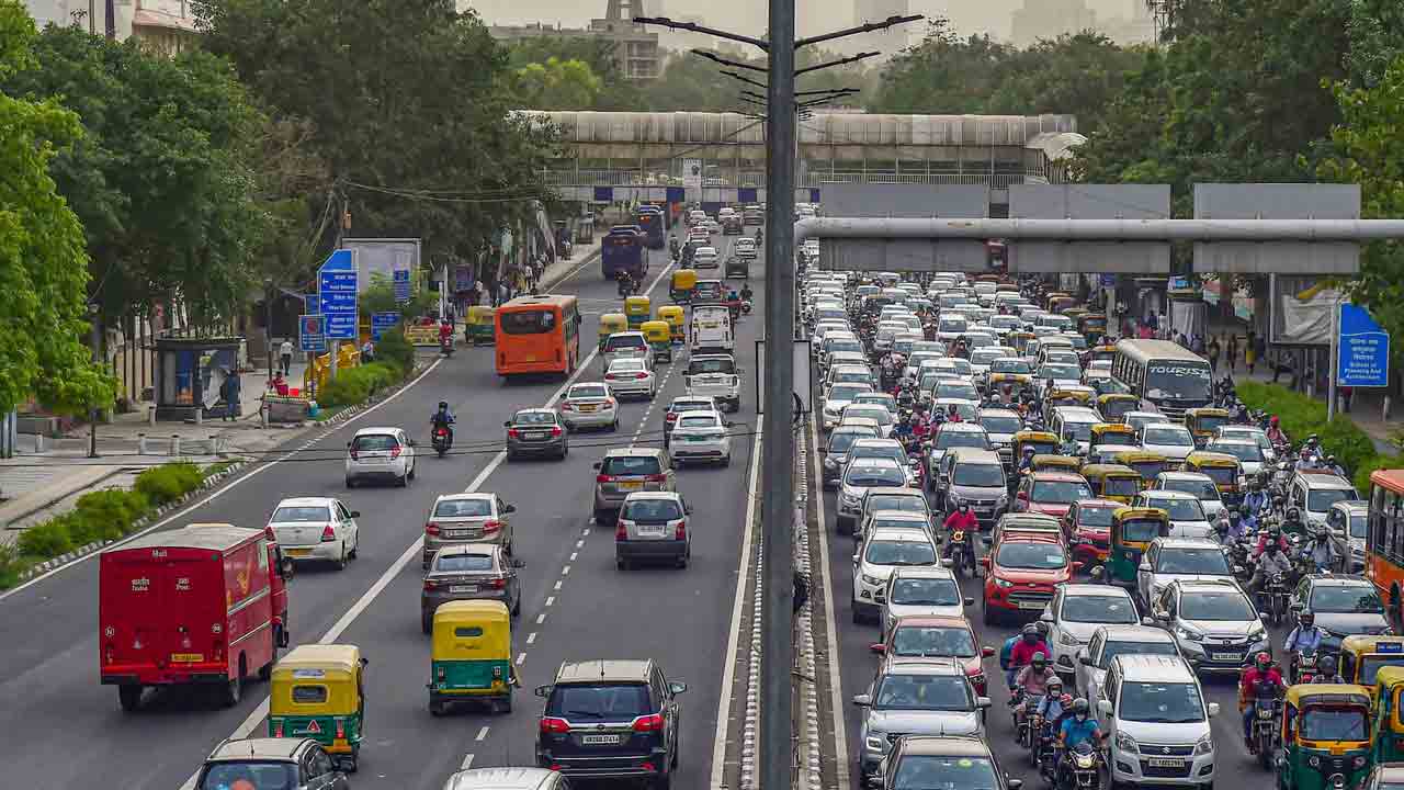 53.38లక్షల వాహనాల రిజిస్ట్రేషన్ల రద్దు..! కారణాలు ఏంటంటే..?