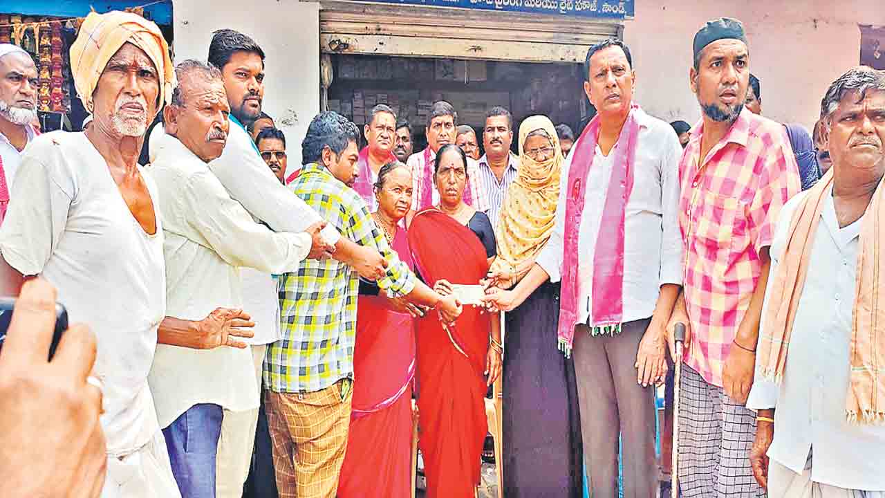 బీఆర్‌ఎస్‌కు విరాళాల వెల్లువ