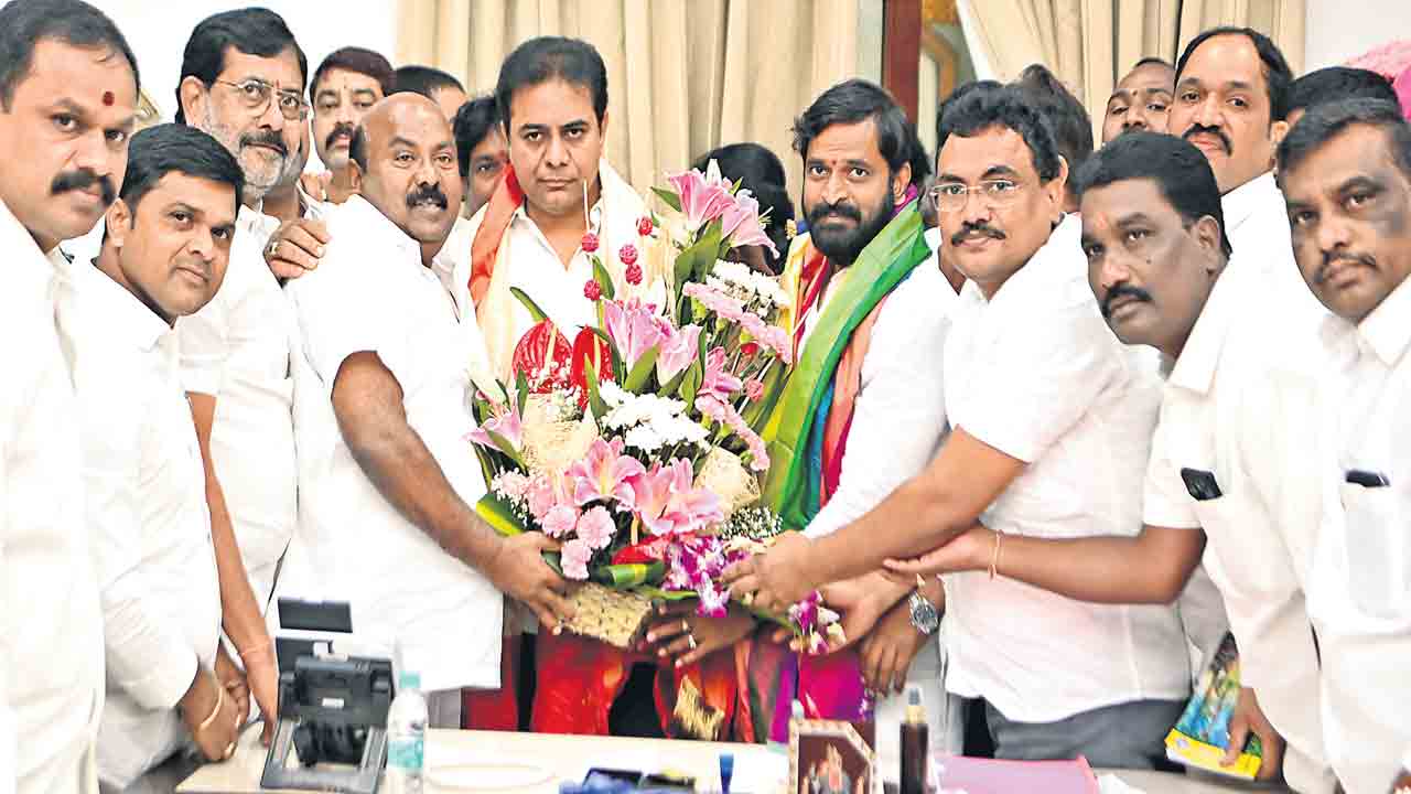 మునుగోడులో టీఆర్‌ఎస్‌కే గౌడ్స్‌ మద్దతు