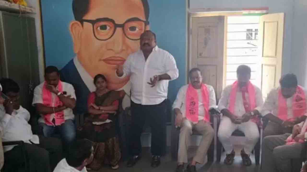 రాజగోపాల్‌ రెడ్డి.. మళ్లీ ఏ మొహం పెట్టుకుని ఓట్లడుగుతున్నావ్‌: మంత్రి గంగుల