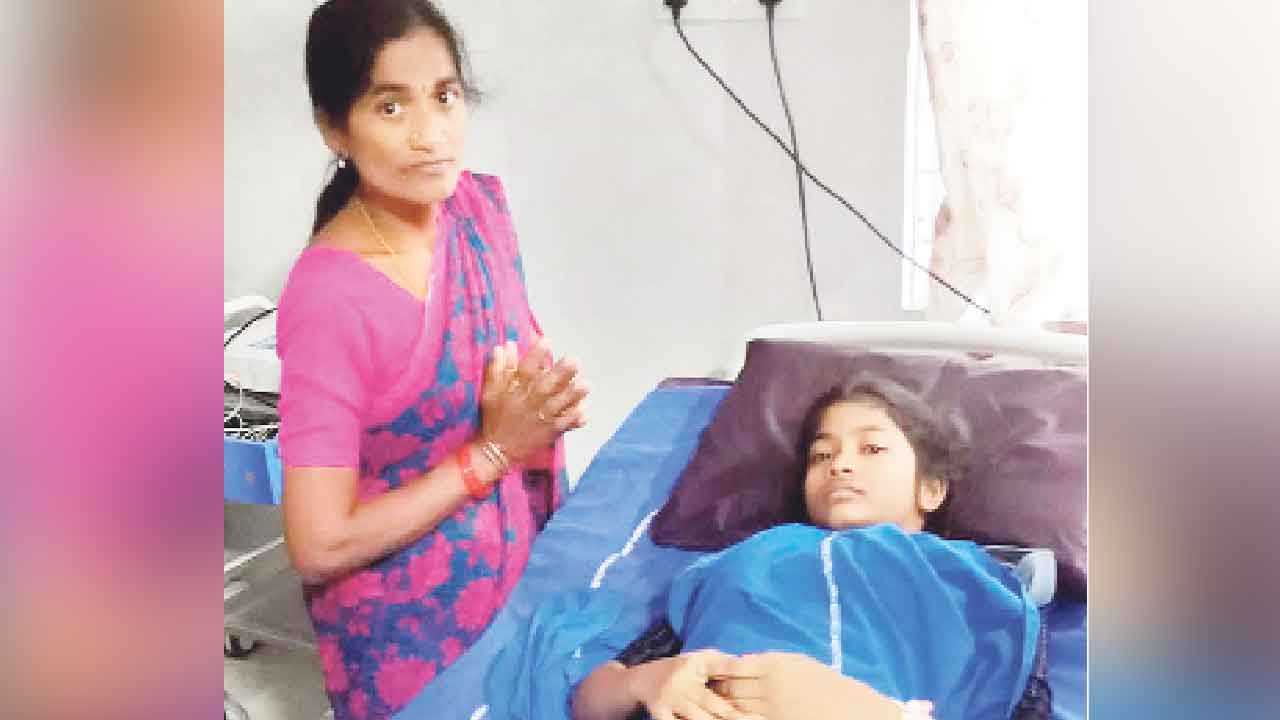 నందినిని ఆదుకోరూ..