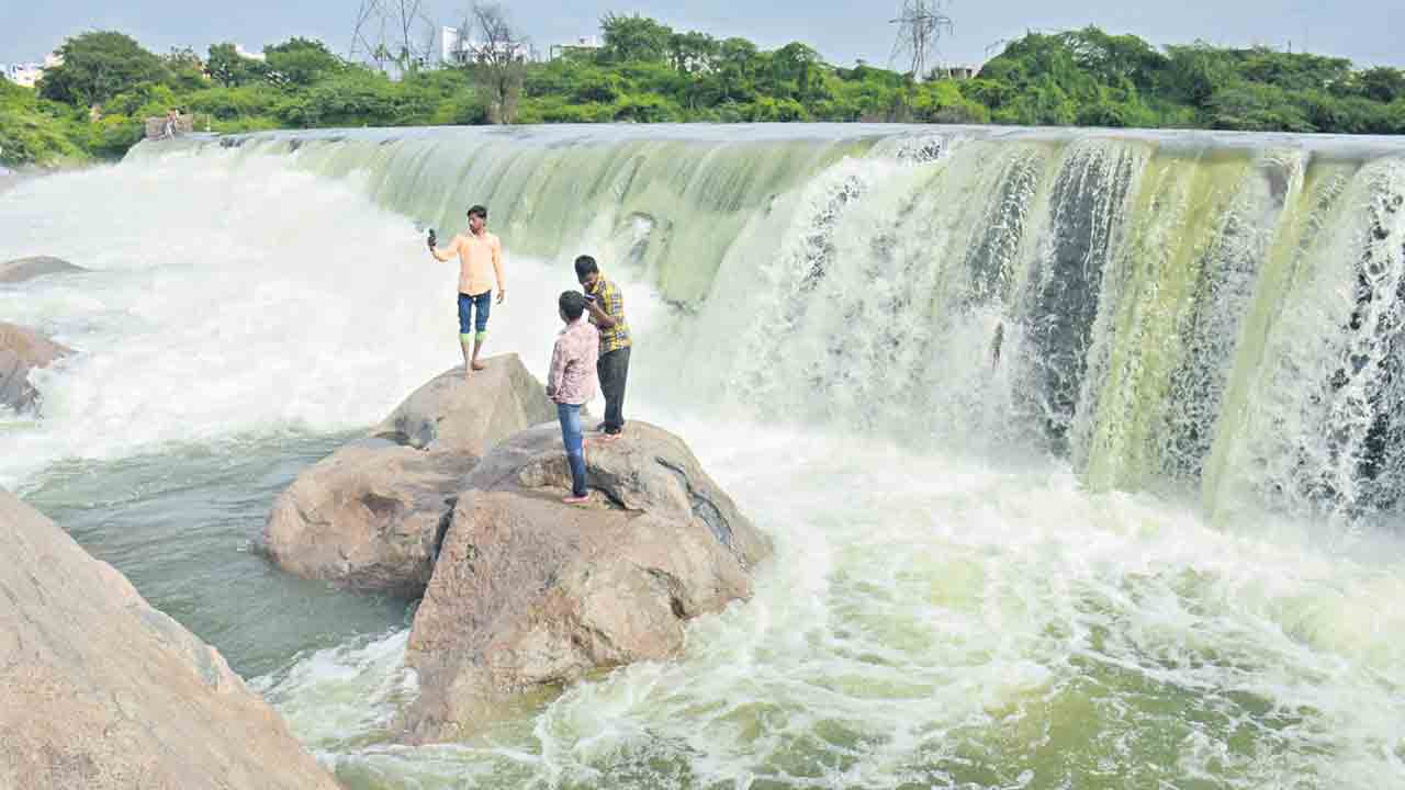 ఎగువన వర్షం.. దిగువకు వరద