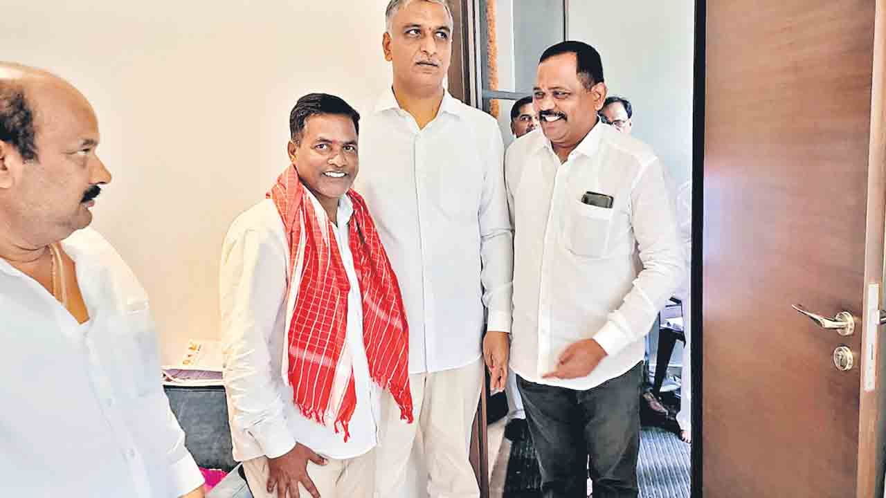 గొర్రెల కాపరులకు నగదు బదిలీ హర్షణీయం..