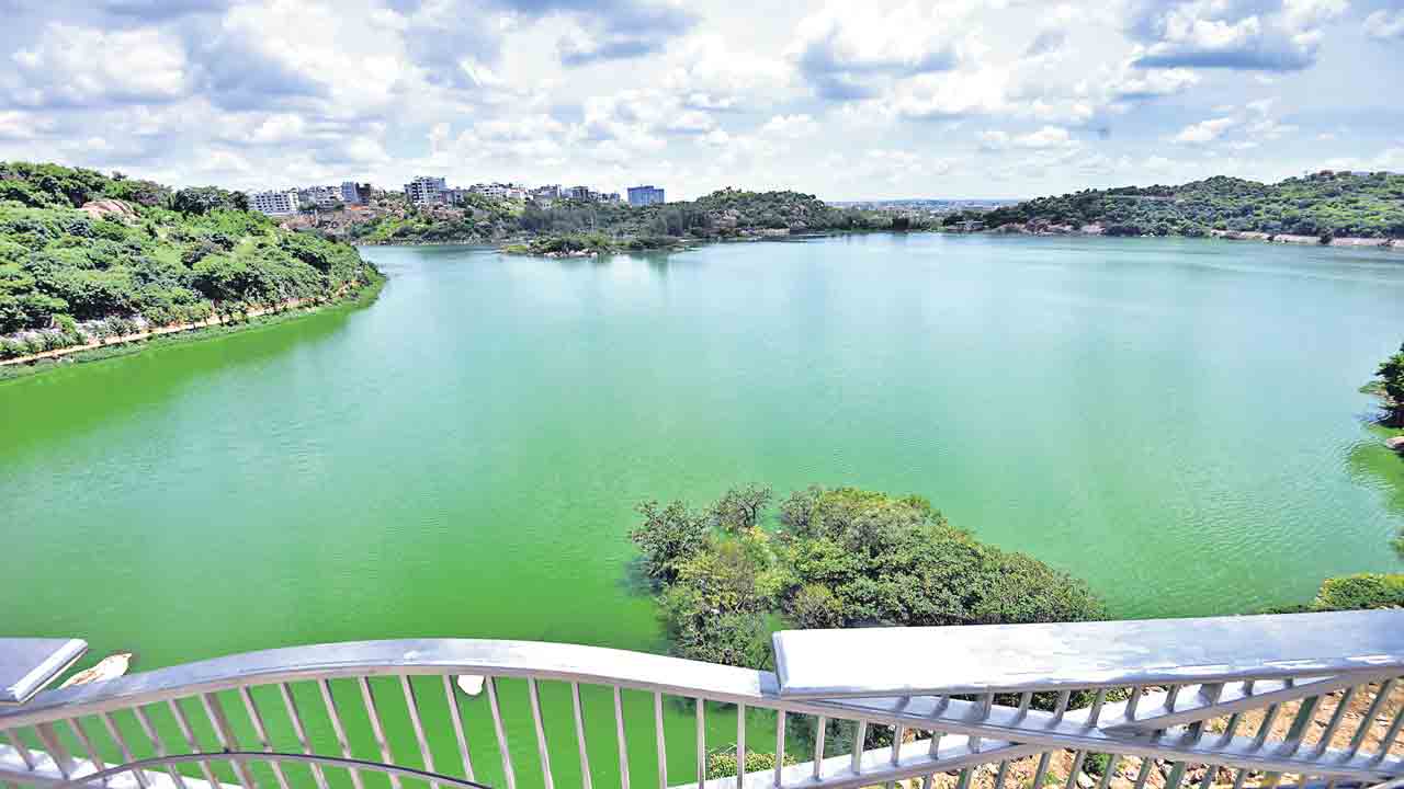 ప్రకృతి సోయగాలు..పర్యాటక చెరువులు