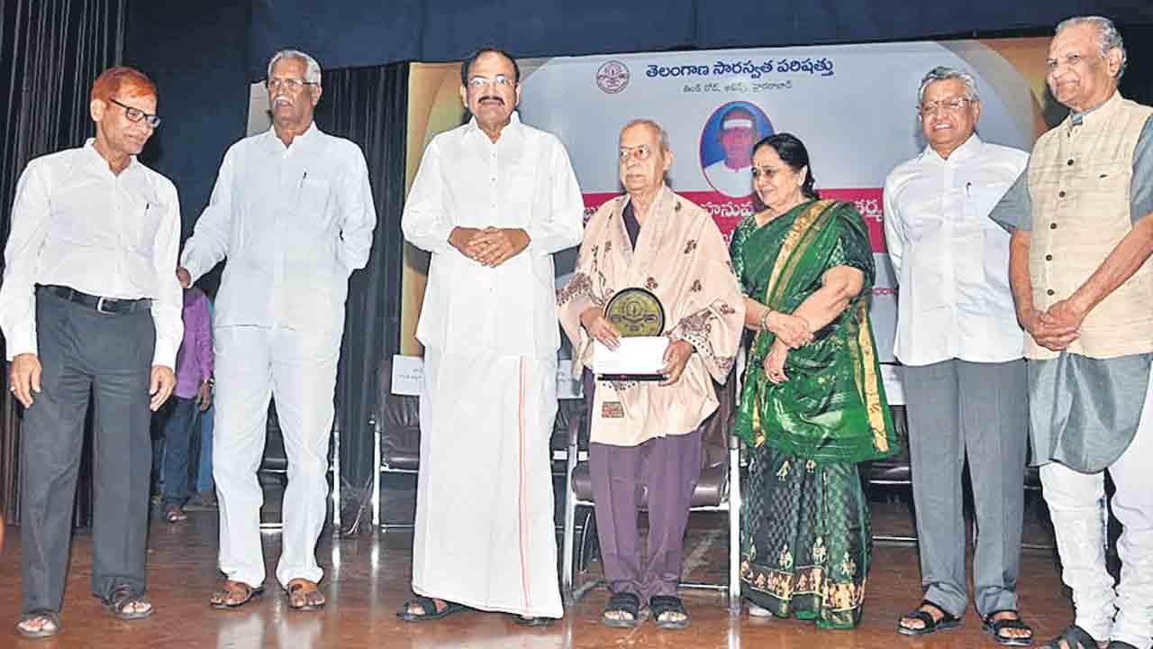 మాతృభాషలో సాహిత్యాన్ని ఈ తరానికి పరిచయం చేయండి