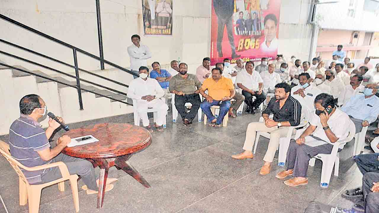 రిజిస్ట్రేషన్లపై జీవో కచ్చితంగా వస్తుంది