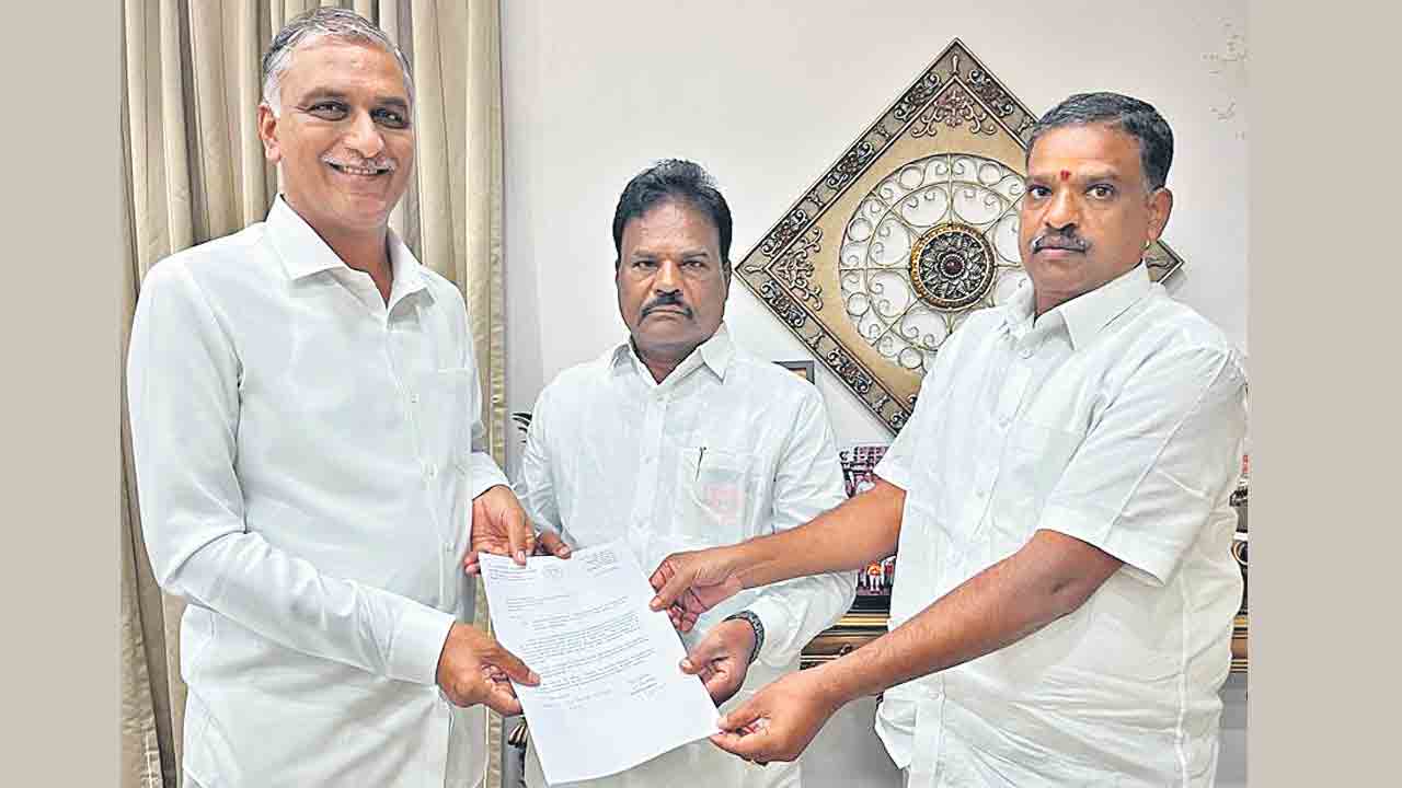 గొర్రెల కొనుగోలుకు 600 కోట్లు మంజూరు