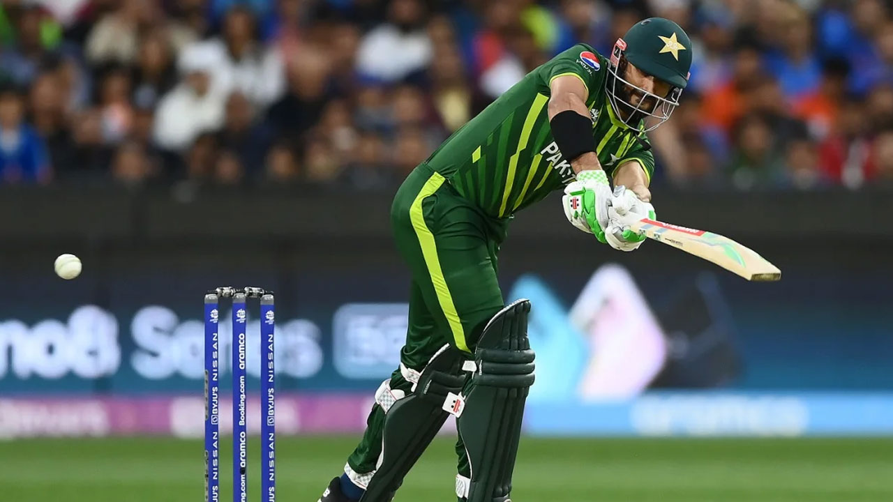 IND vs PAK | పది ఓవర్లకు పాక్ స్కోరు ఎంతంటే?