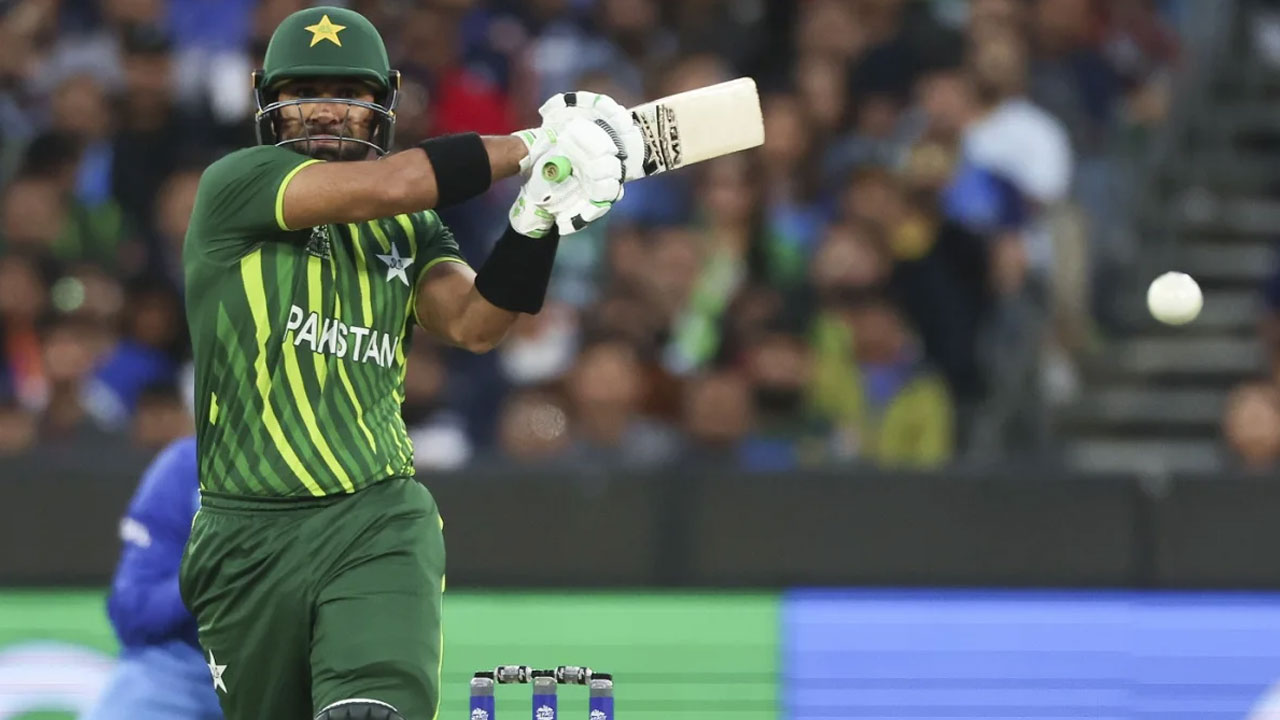 IND vs PAK | మూడో వికెట్ కోల్పోయిన పాక్.. ఇఫ్తికర్ అహ్మద్ అవుట్