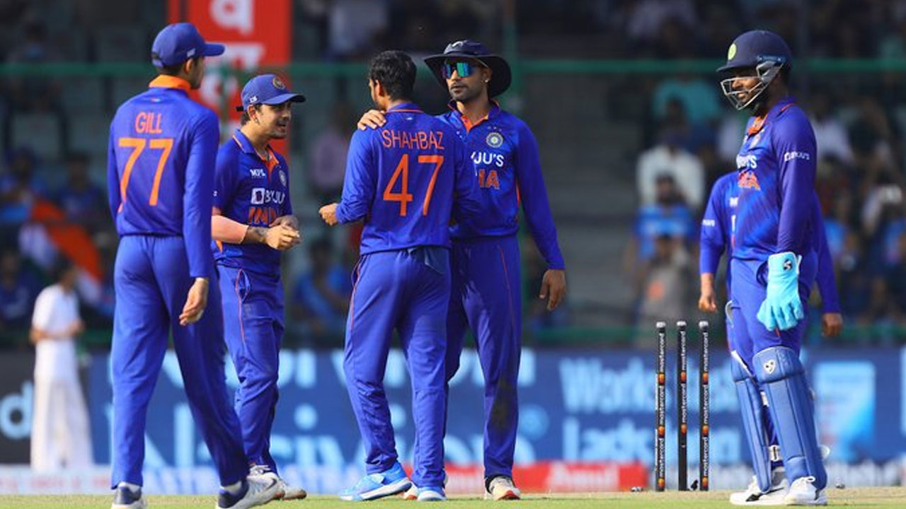 IND vs SA | చెలరేగిన బౌలర్లు.. 99 పరుగులకే కుప్పకూలిన సఫారీ జట్టు!