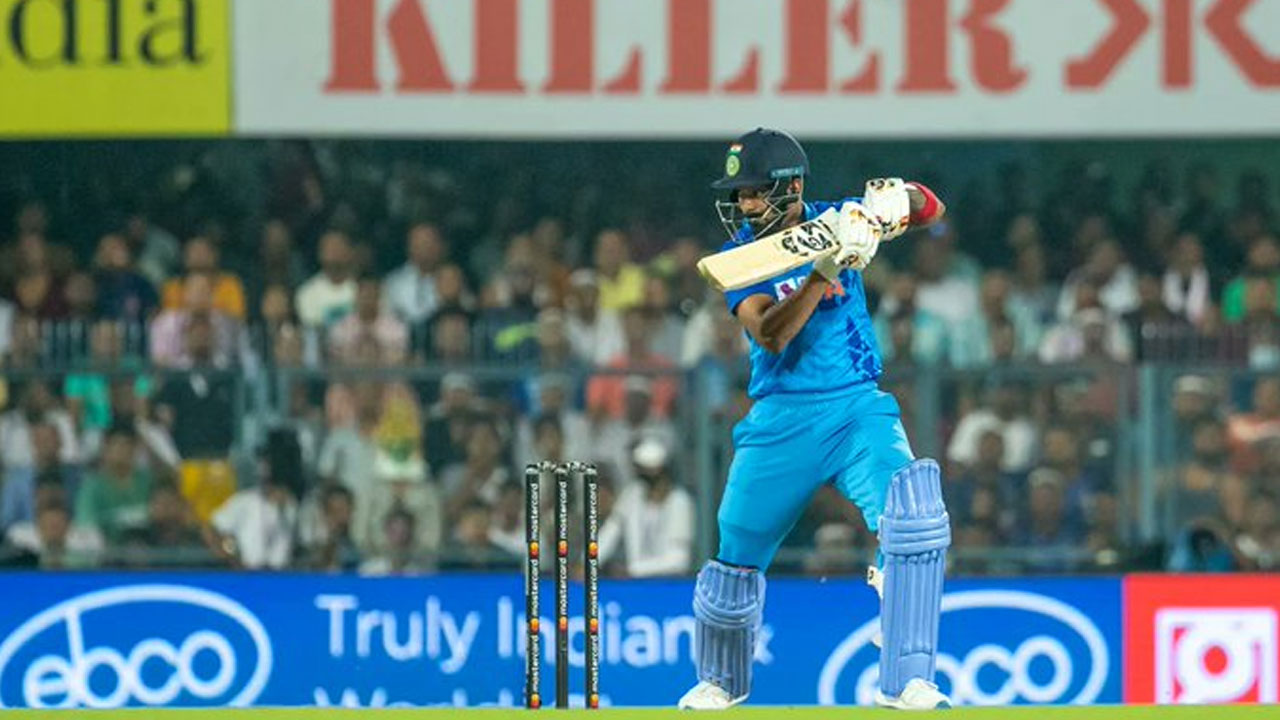 IND vs SA | హాఫ్ సెంచరీ పూర్తవగానే రాహుల్ అవుట్.. రెండో వికెట్ కోల్పోయిన భారత్