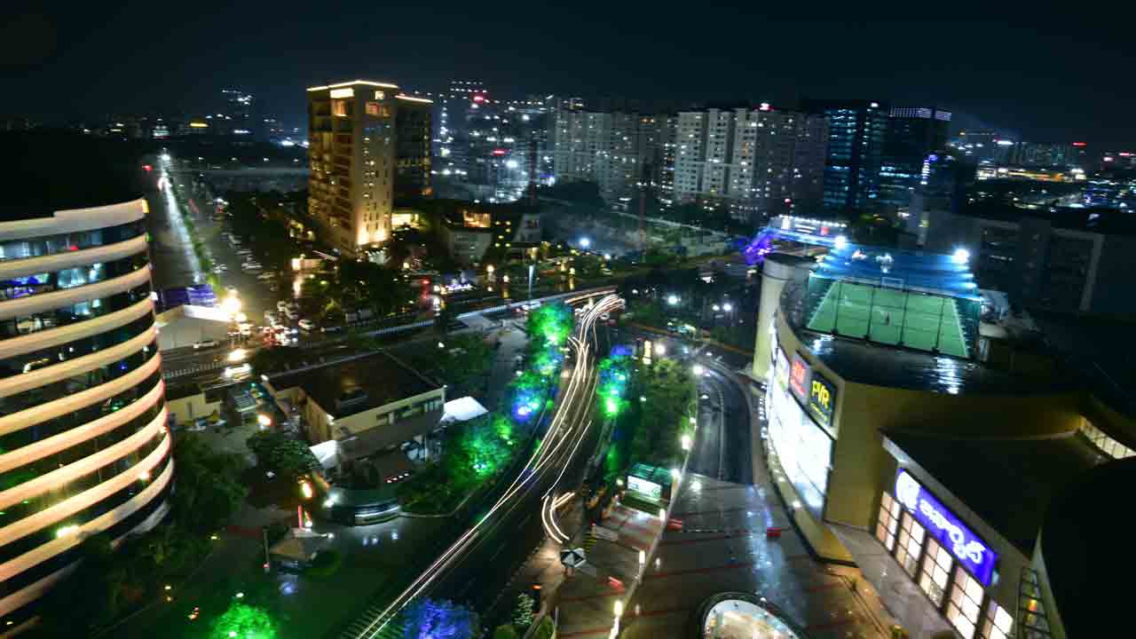 హైదరాబాద్‌.. అద్భుత చరిత్రకు అందమైన సాక్ష్యం.. ఆధునిక విజ్ఞానానికి అరుదైన కేంద్రం