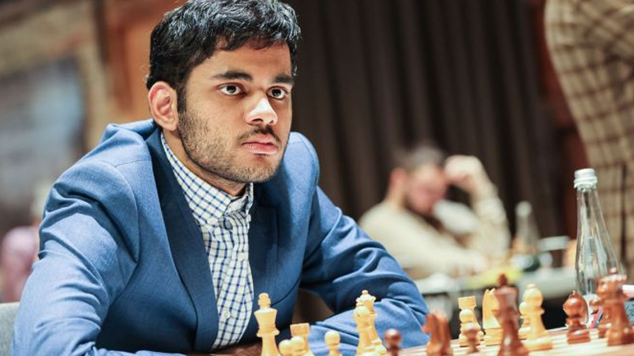 Indian Grandmaster | కార్లసన్‌కు షాకిచ్చిన 19 ఏళ్ల ఇండియన్ గ్రాండ్‌మాస్టర్ అర్జున్
