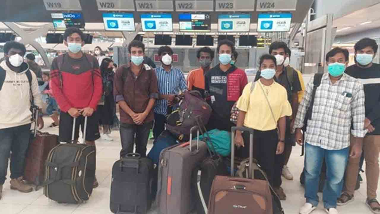 నకిలీ జాబ్‌ రాకెట్‌ ఉచ్చులో పడి మయన్మార్‌లో చిక్కుకున్న భారతీయులు రెస్క్యూ