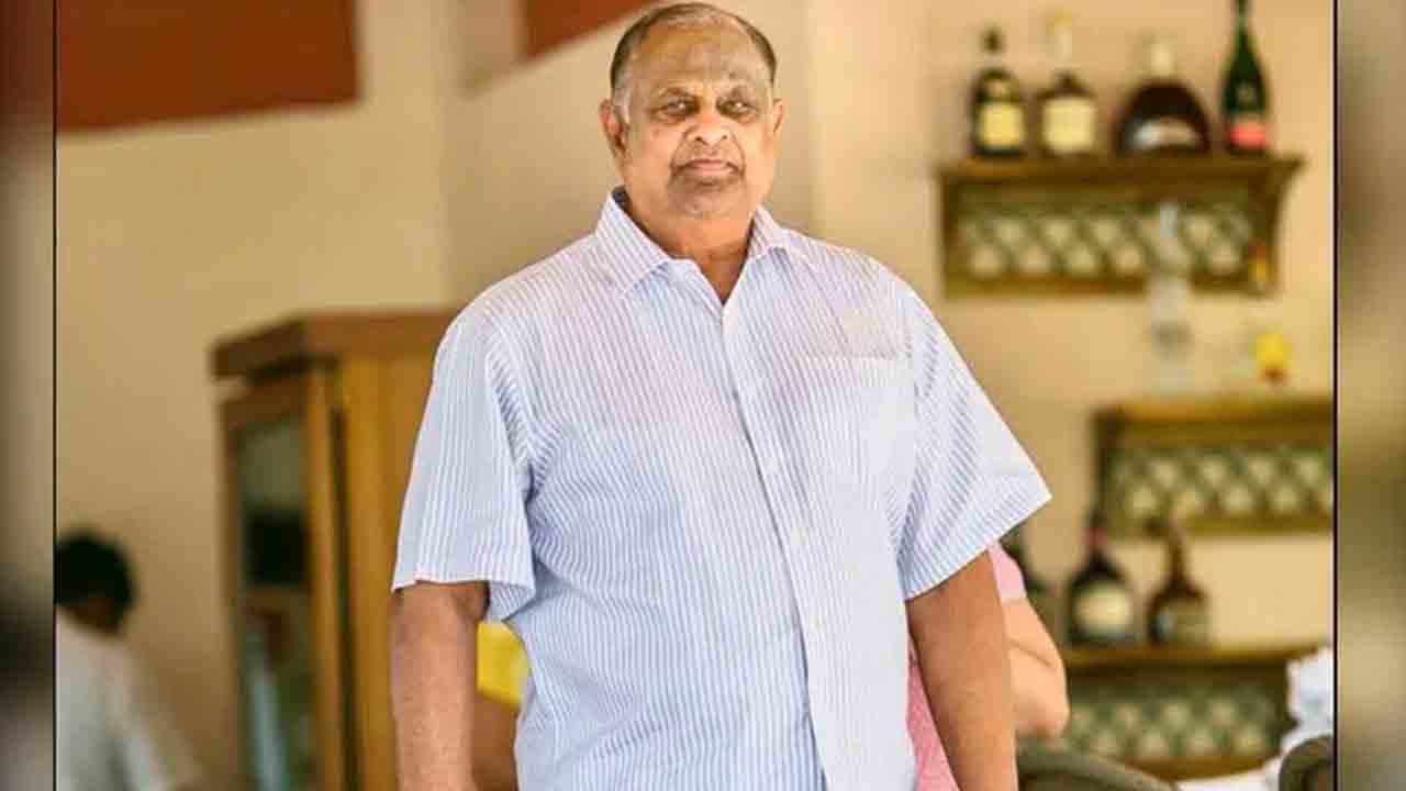 కరీంనగర్ మాజీ ఎమ్మెల్యే వెలిచాల జగపతిరావు కన్నుమూత