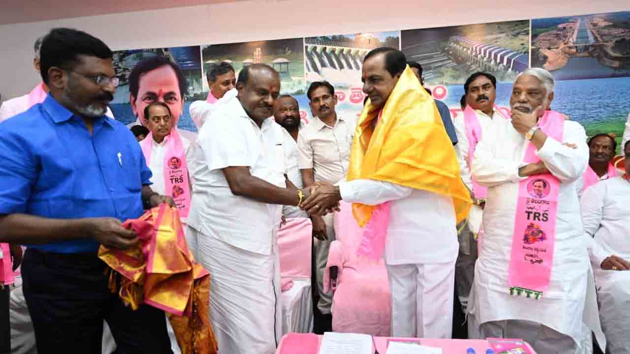 క‌ర్ణాట‌క‌లో బీఆర్ఎస్‌తో క‌లిసి పోటీ చేస్తాం : కుమార‌స్వామి