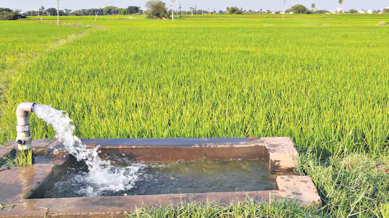 మోటర్లకు మీటర్లను అడ్డుకోవాలె