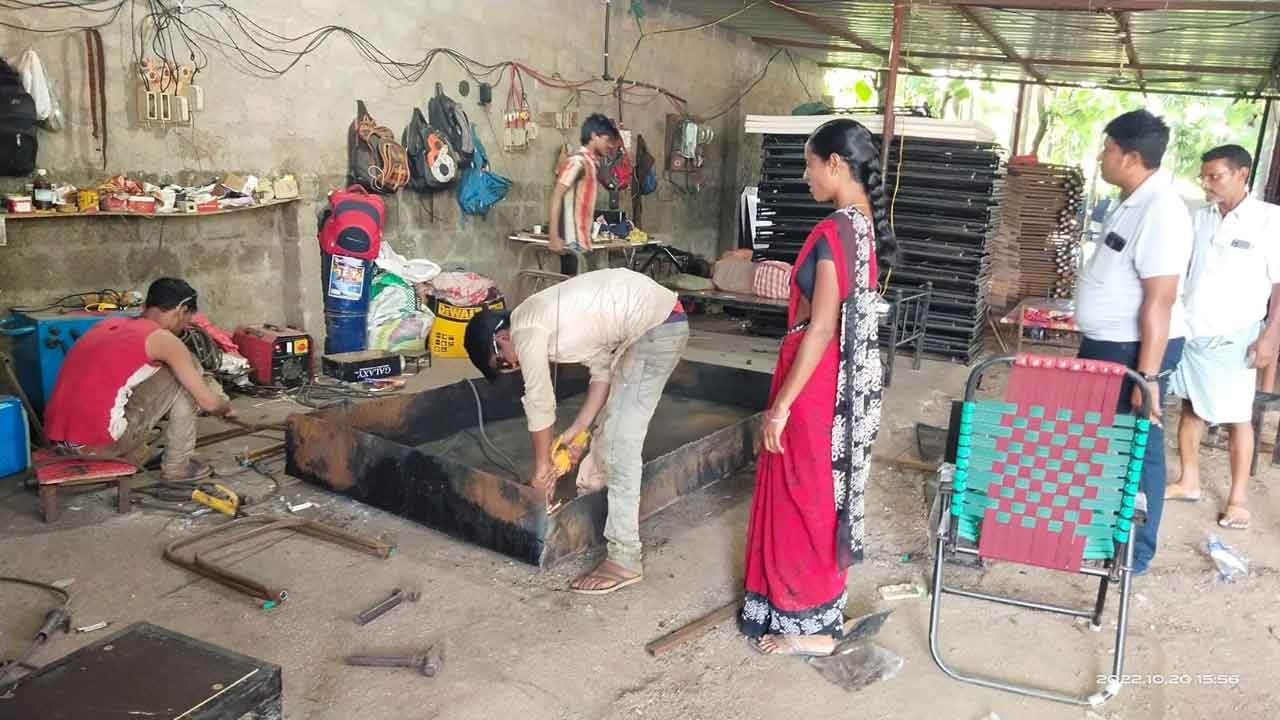 దారి చూపిన దళిత బంధు