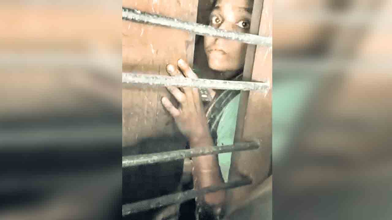 దళితులపై దుర్మార్గం.. కర్ణాటకలో బీజేపీ నేత దౌర్జన్యం