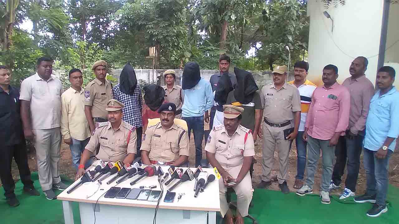 ఆస్తి కోసమే తల్లిని చంపించింది