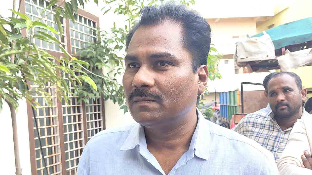 మున్సిపల్‌ శాఖలో అవినీతి తిమింగలం