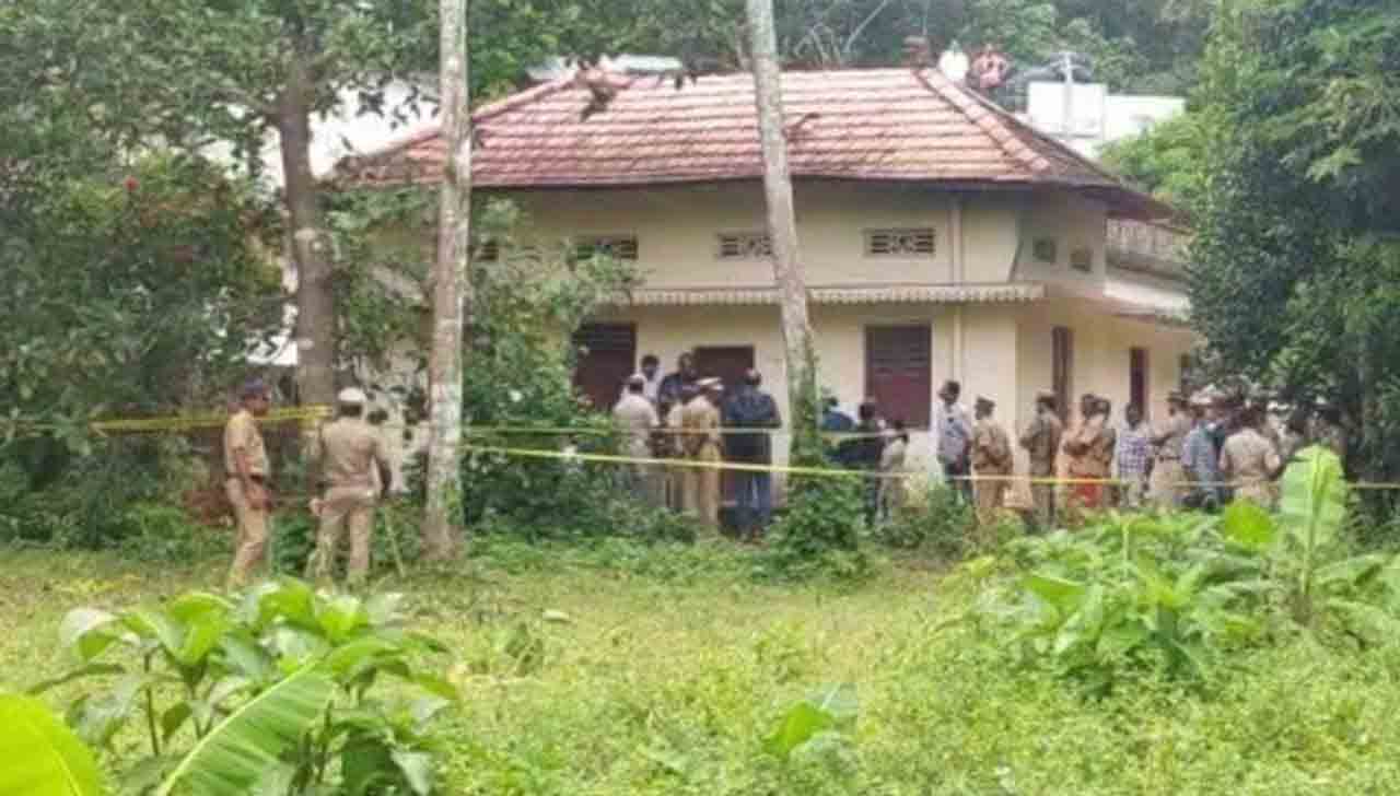 నరబలి వ్యవహారంపై కేరళ సీఎస్‌, డీజీపీకి ఎన్‌హెచ్‌ఆర్‌సీ నోటీసులు