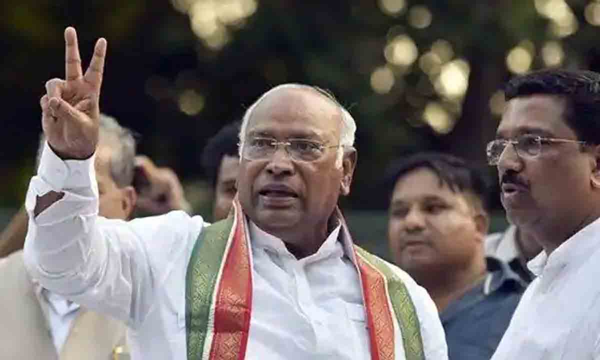 10.30కు కాంగ్రెస్‌ అధ్యక్షుడిగా బాధ్యతలు స్వీకరించనున్న ఖర్గే