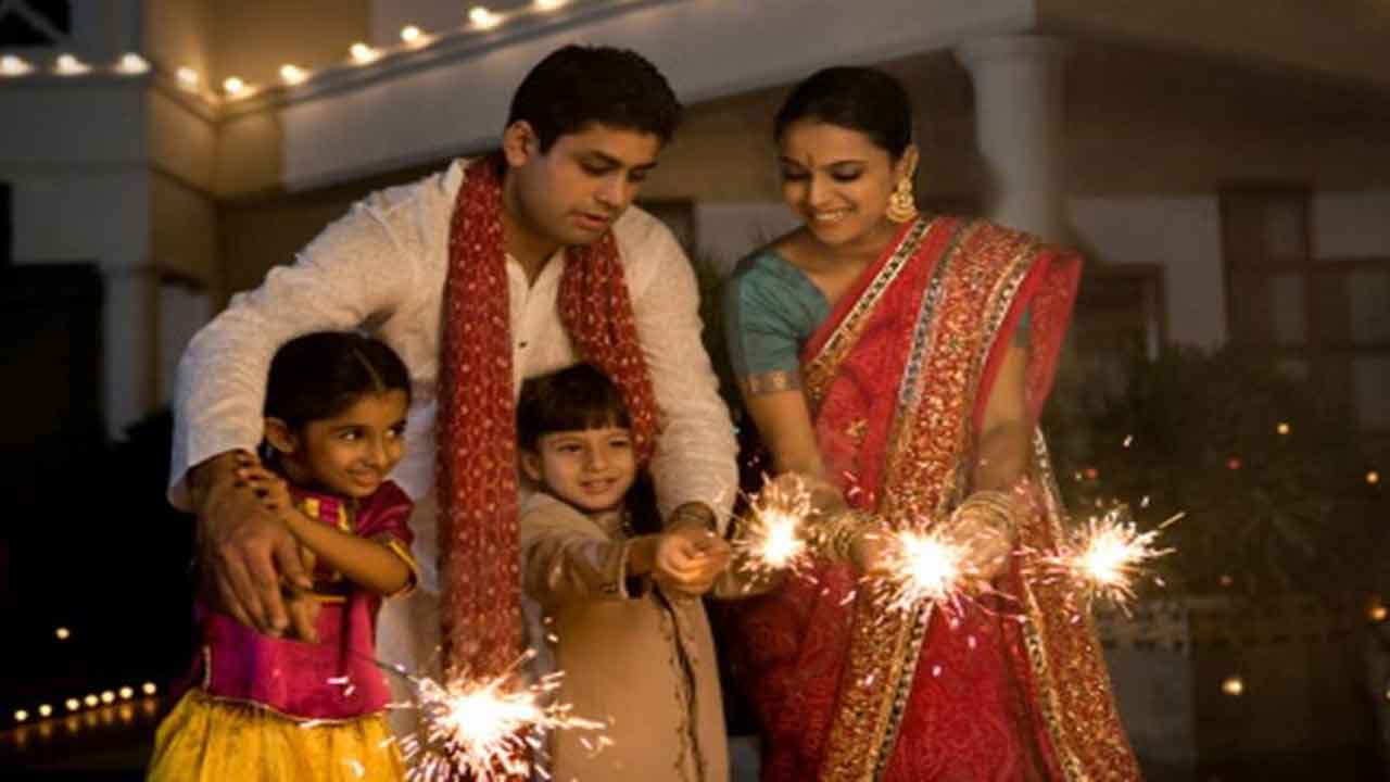 Diwali care | ఈ జాగ్రత్తలతో దీపావళిని సంతోషంగా చేసుకుందాం..!