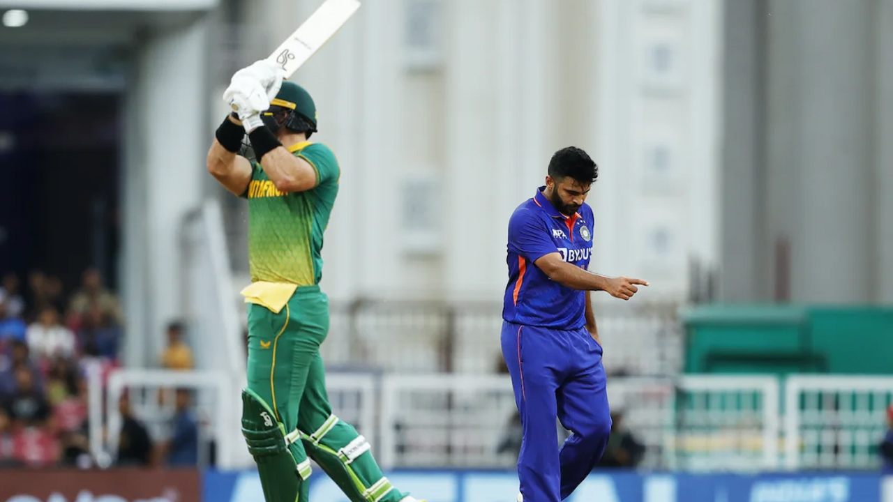 India Vs SA ODI | తొలి వికెట్ కోల్పోయిన స‌ఫారీలు.. బౌలింగ్ ఎంచుకున్న టీం ఇండియా