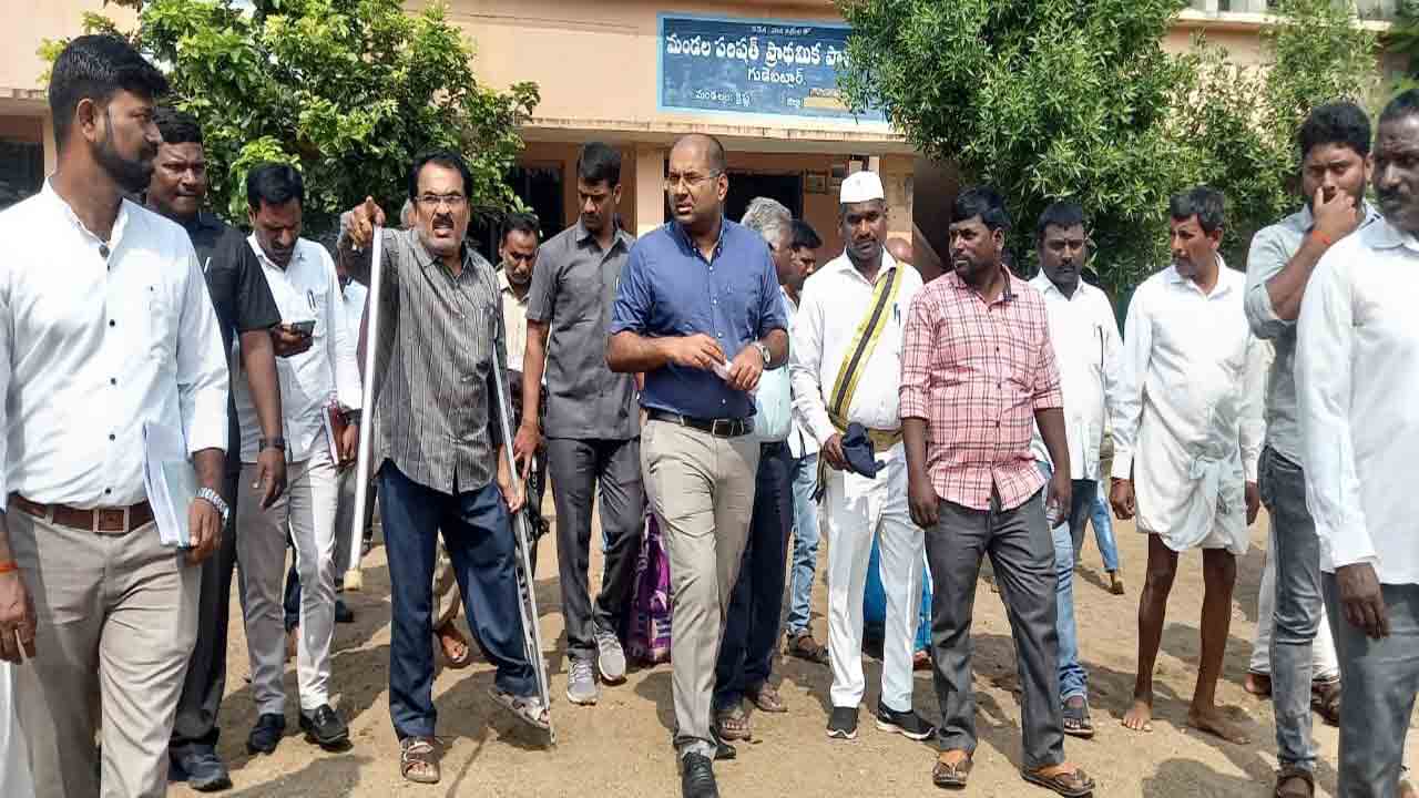 విద్యార్థులు ఉన్నతస్థాయికి ఎదగాలి